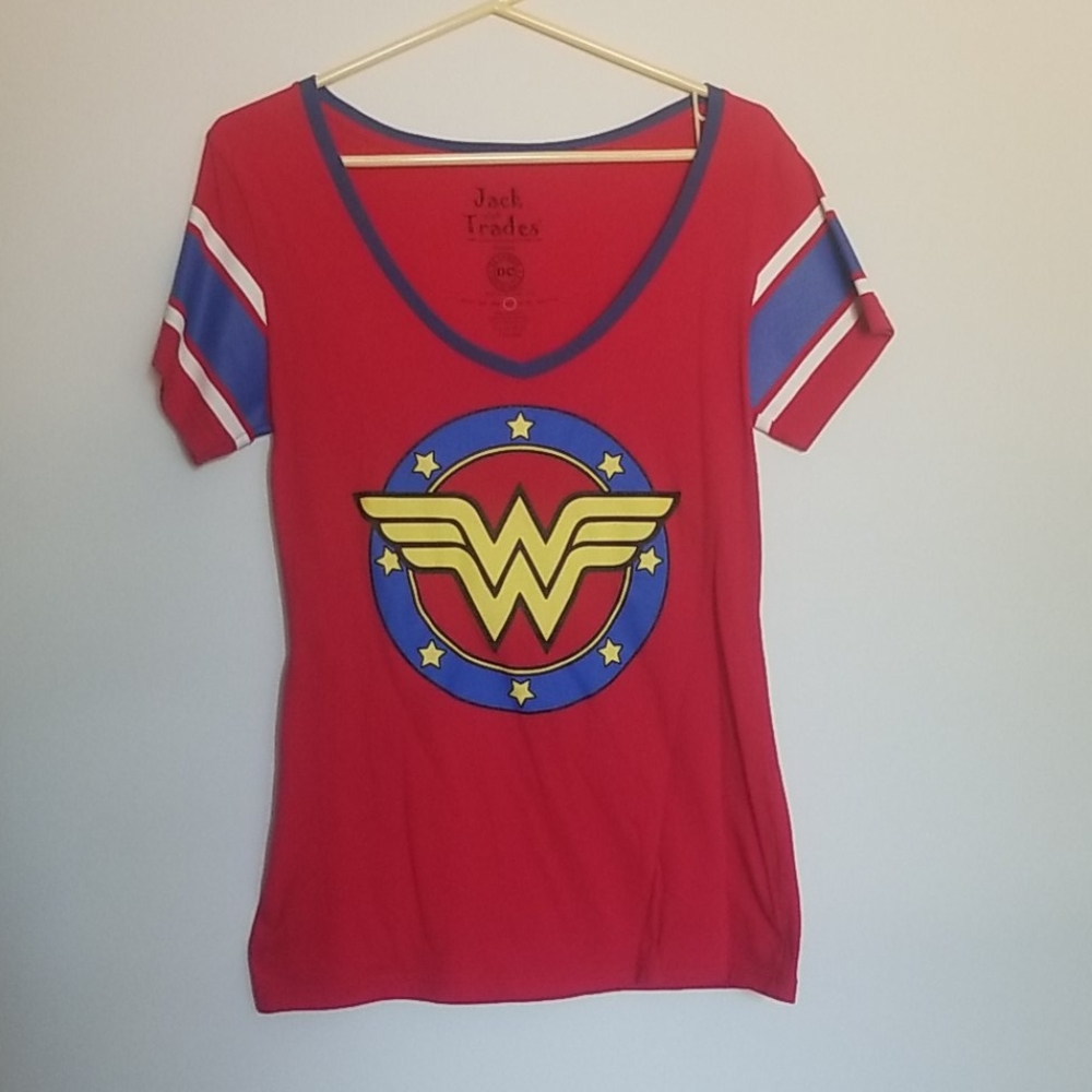 NWoT DC Comics Wonder Woman Tshirt